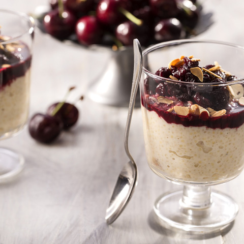 Jáhlová kaše s ovocem