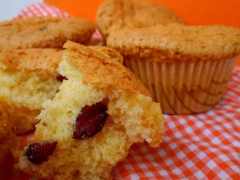 VANILLA VOĆNI MUFFINSI