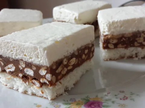 Poslastica od čokolade s rižom