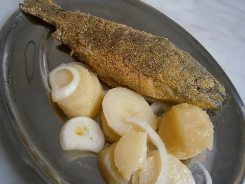 Pastrva u kukuruzovom brašnu