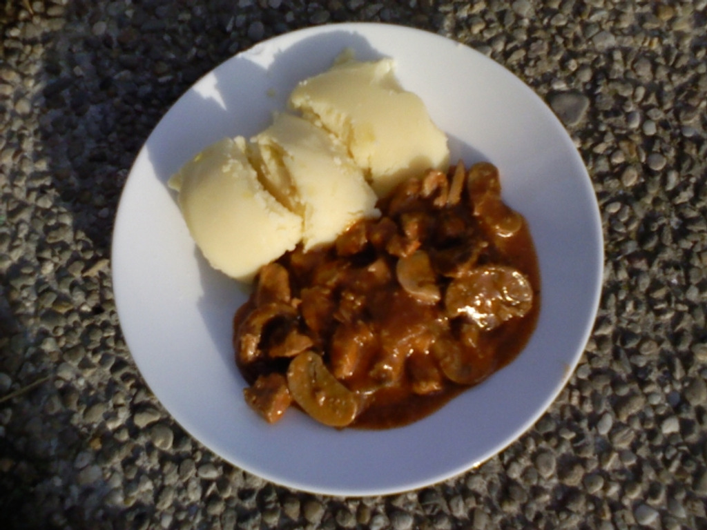 SVINJSKI GULAŠ