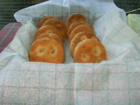 Focaccine sa začinskim biljem