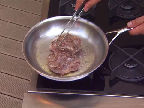 Pečenje mesa na tavi