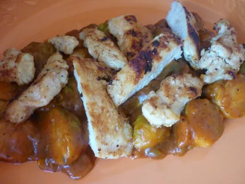 Piletina sa žara u umaku od prokulica