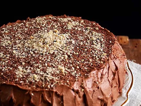 Čokoladna torta sa kruškama i likerom od jaja