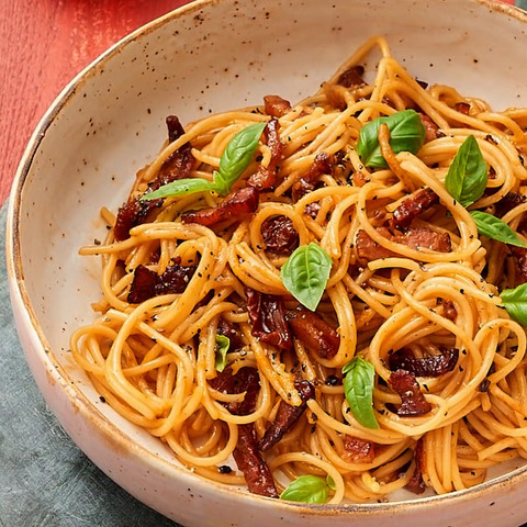 Špagety carbonara se sušenými rajčaty