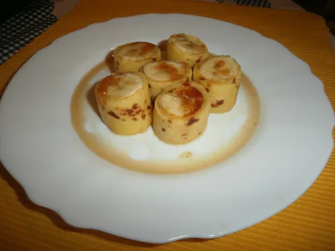 sushi od palačinke s bananom
