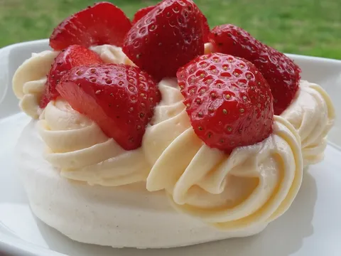 Mini Pavlova