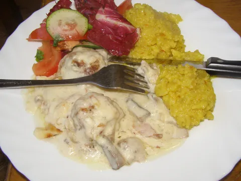 Složenac od mesnih okruglica