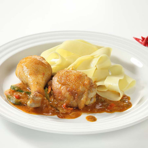 Maďarský kuřecí paprikáš