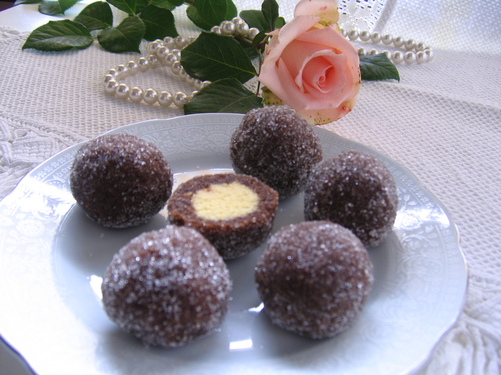 ČOKOLADNI BOMBONI IZNENAĐENJA - Coolinarika