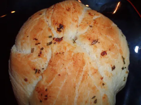 Garlic knots by tamarichka