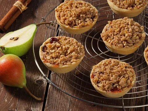 Crumble mini pite s kruškama