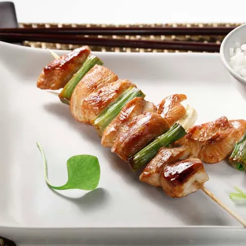 Japanski pileći ražnjići - yakitori