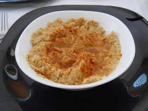 HUMUS SA NARANDZOM