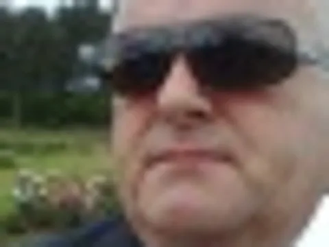 Leeo