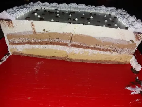 Karamel torta - presek