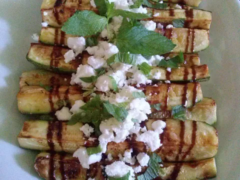 GRILOVANE TIKVICE SA FETA SIROM !