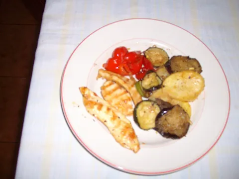 pileca prsa u "vrtu"