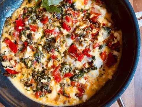 Omlet sa povrcem
