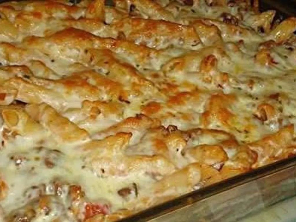 Zapecene makarone sa mlevenim mesom i sampinjonima
