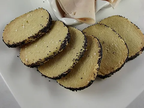 Slani krekeri sa sirom