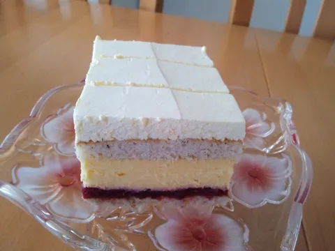 Kocke s Višnjama i Kremom od Vanilije by starfish