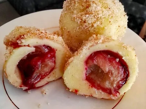 Gomboce sa šljivama
