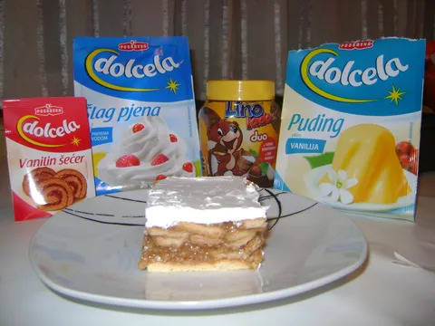 Kolač od jabuka i petit keksa