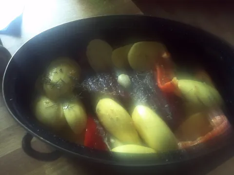 Junetina u zedjeli sa poklopcem( skoro kao ispod saca....skoro!!!)