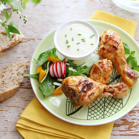 Ciocanele de pui cu sos de ceapa
