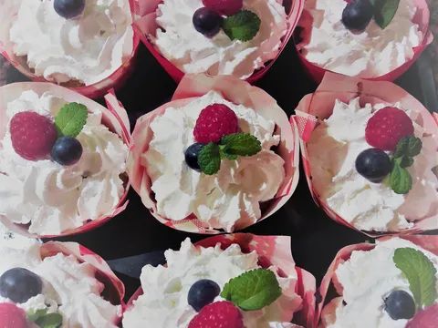 Cupcake s malinama