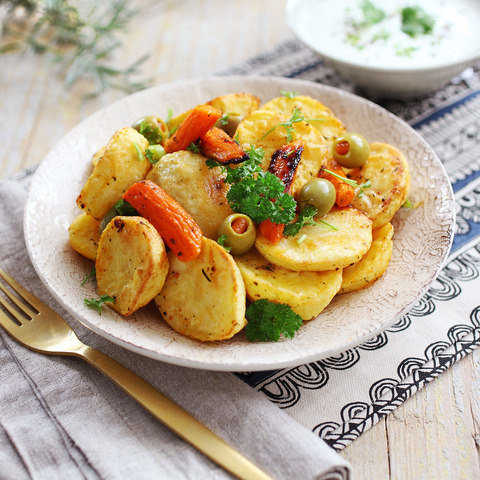 Salát z brambor a mrkve na marocký způsob