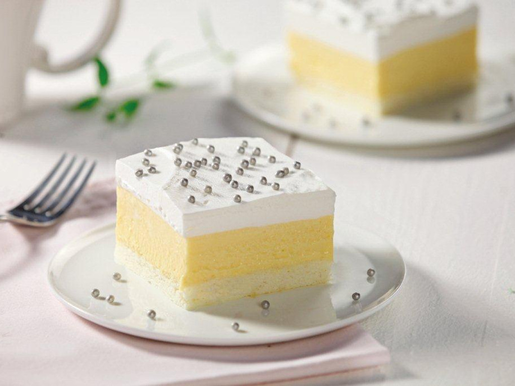 Bijele krem kocke