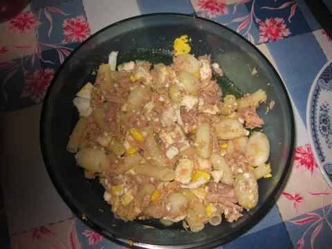 Salata sa tunjevinom