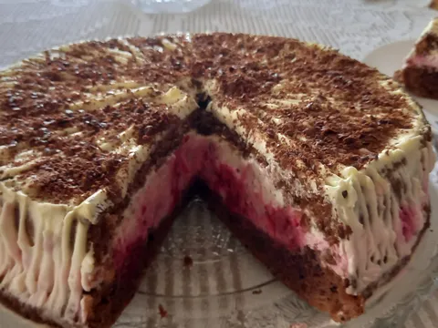 Torta sa malinama