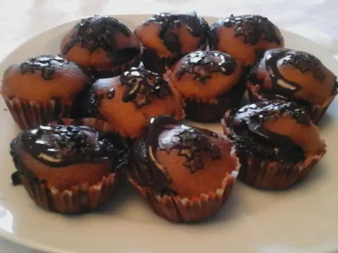 MAGIC TASTE WITH COCOLATE...MUFFINI YUMMY