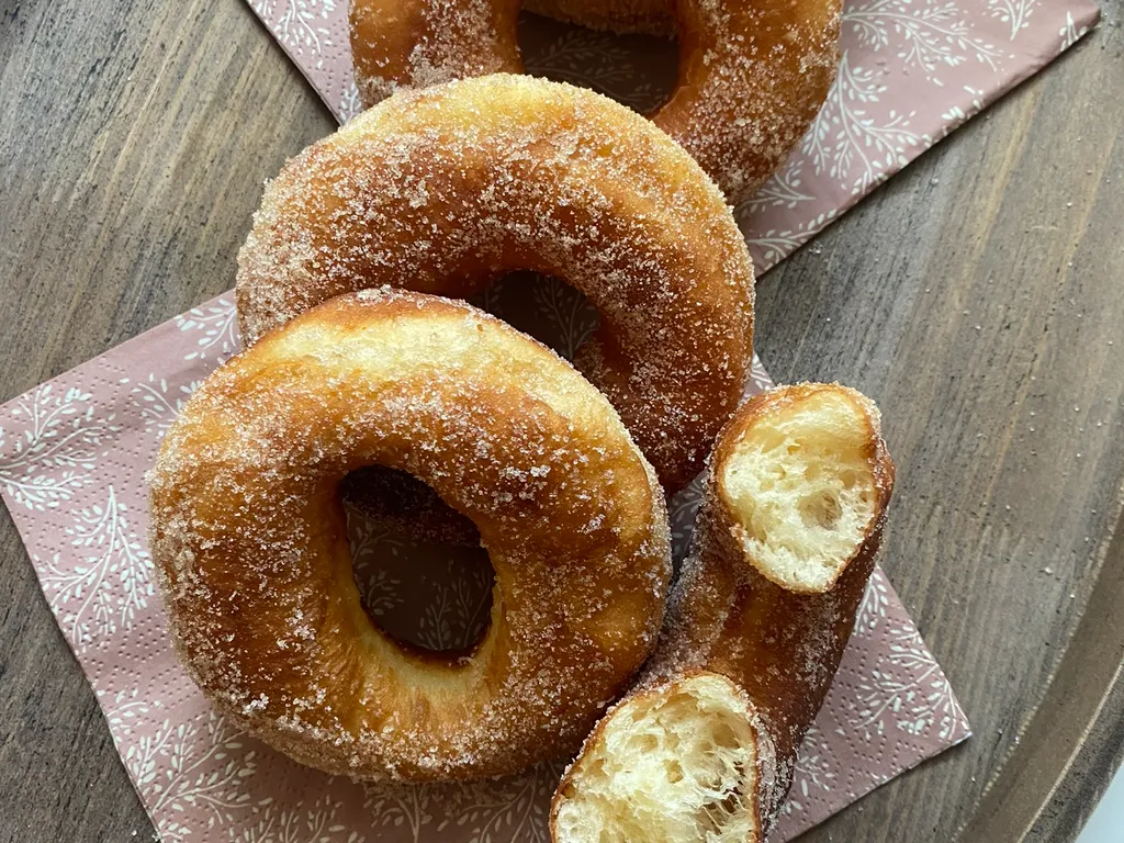 Cimt Donuts 