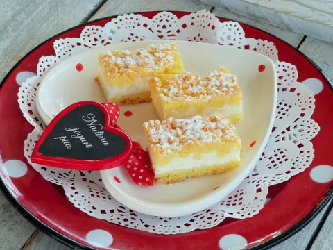 Nadina jogurt pita