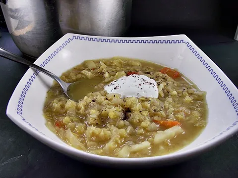 Supa od crvenog sočiva