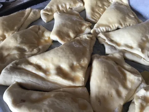Lisnati trokuti punjeni nutelom