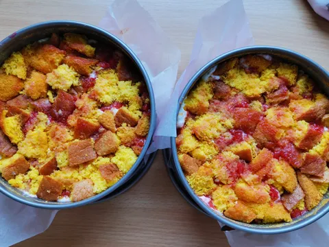 Jednostavna voćna torta - Strawberry or Raspberry