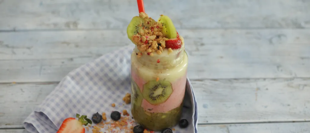 Smoothie   sve boje voća i povrća