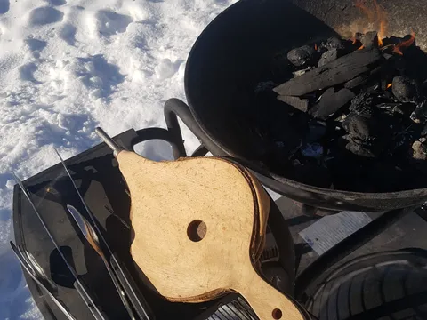 Plamičak, kasnije je bio plamen pa žar