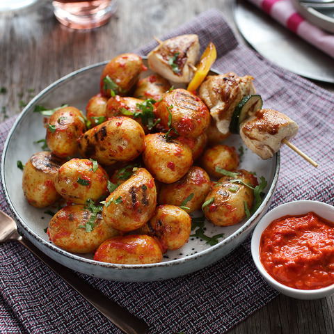 Nové brambory s Ajvarem