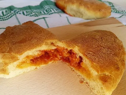 Calzone pizza