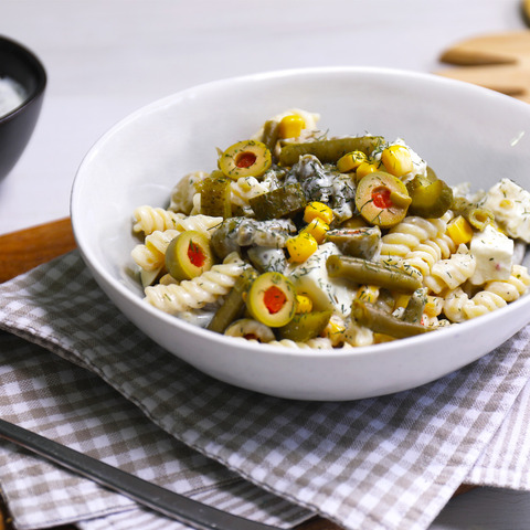 Cestovinový šalát so zeleninou