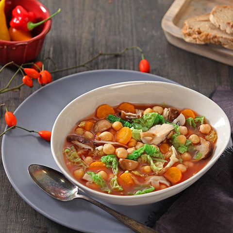 Bohatá podzimní polévka