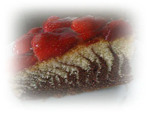 Prugasta torta s jagodama