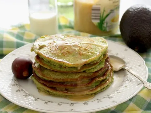 Avocado pancakes bez brasna